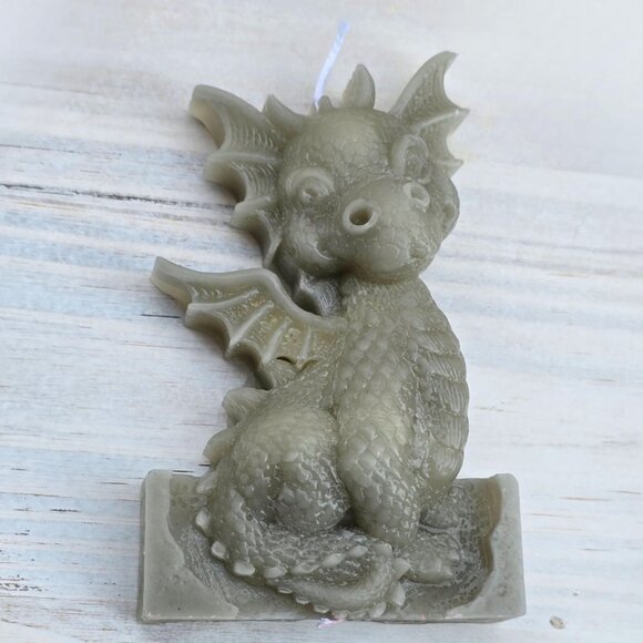 Handmade ✦ Grey Dragon Candle ✦ Soy Wax w/ Cinnamon | Fantasy Familiar Decor - Picture 6 of 10